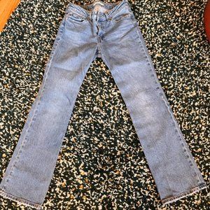 Levi low pitch bootcut size 27